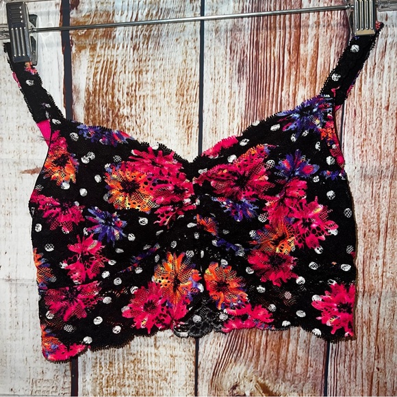 PINK Victorias Secret lace bralette size Medium - Picture 8 of 8